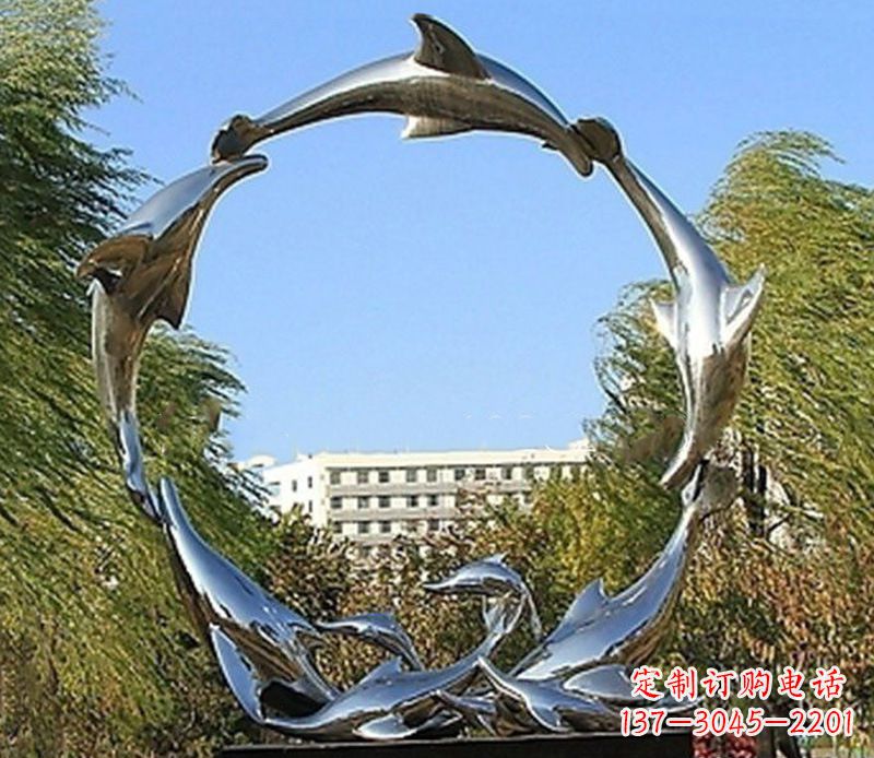 潍坊该雕塑的内容、设计理念和文化意义。