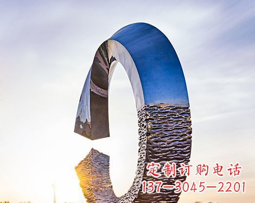 潍坊不锈钢景观圆环雕塑环绕自然之美