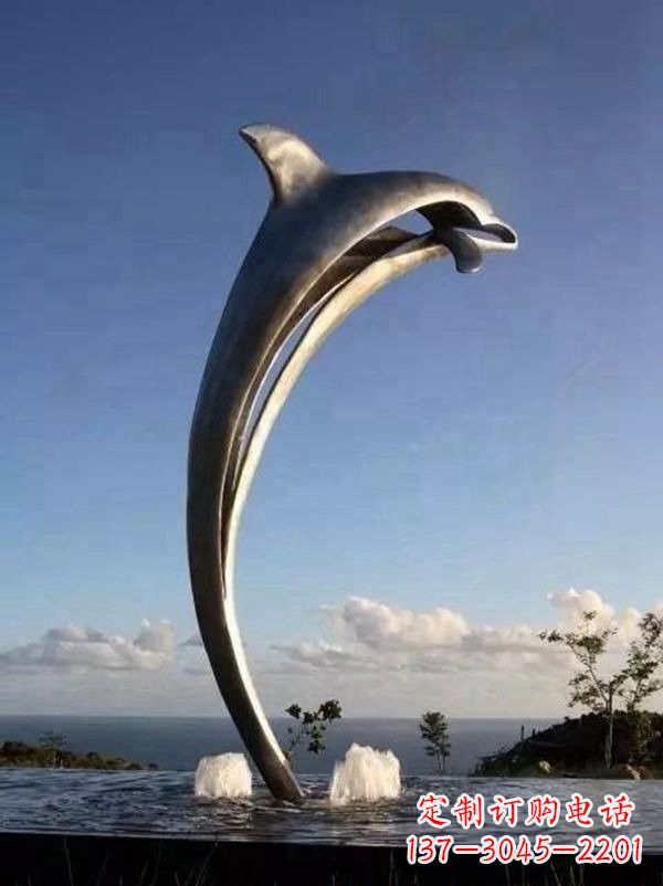 潍坊不锈钢海豚雕塑让游客流连忘返