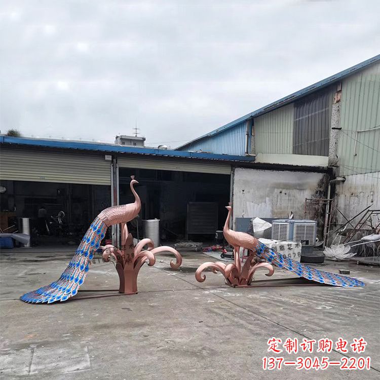潍坊不锈钢孔雀彩色雕塑