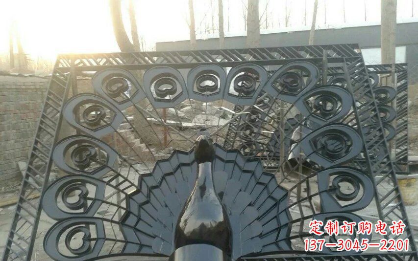 潍坊不锈钢孔雀开屏景观雕塑