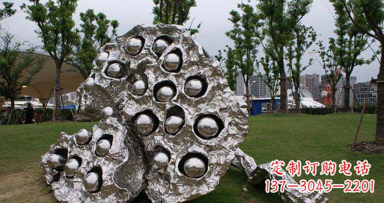 潍坊不锈钢莲蓬精美雕塑铸就华丽景观