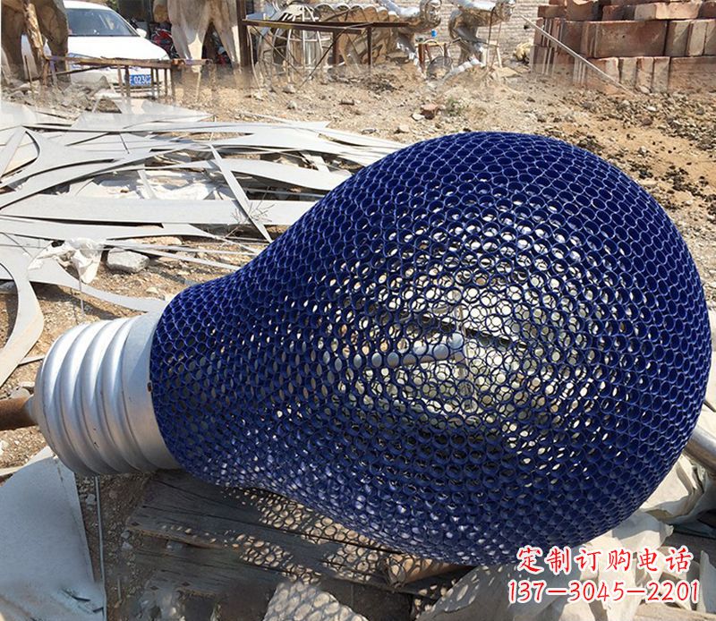 潍坊不锈钢镂空灯泡雕塑精美灯光装置