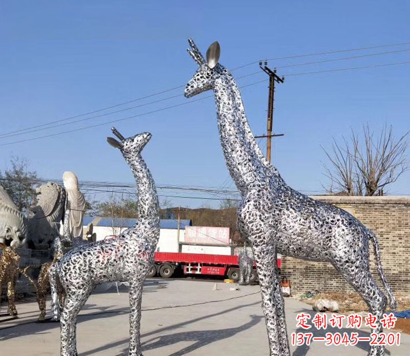 潍坊不锈钢镂空长颈鹿雕塑