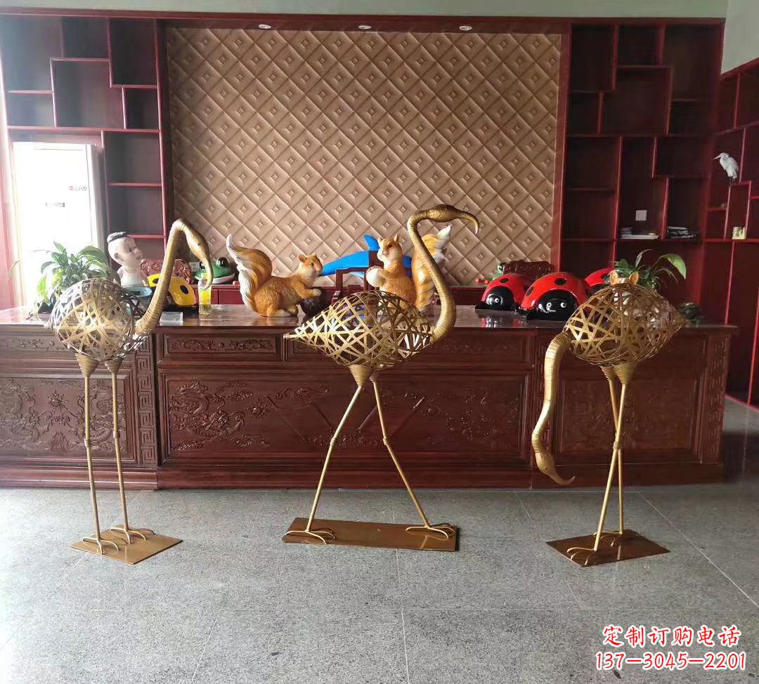 潍坊不锈钢火烈鸟雕塑——熠熠生辉