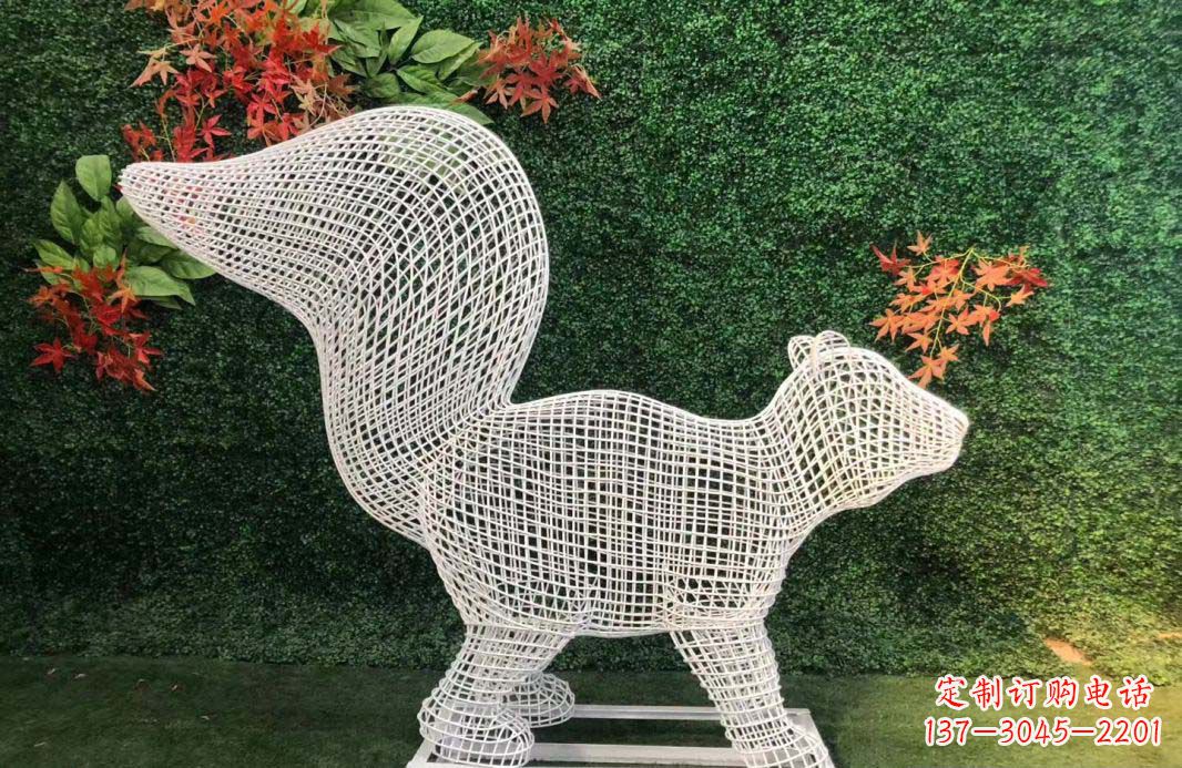 潍坊不锈钢松鼠雕塑艺术与精美结合