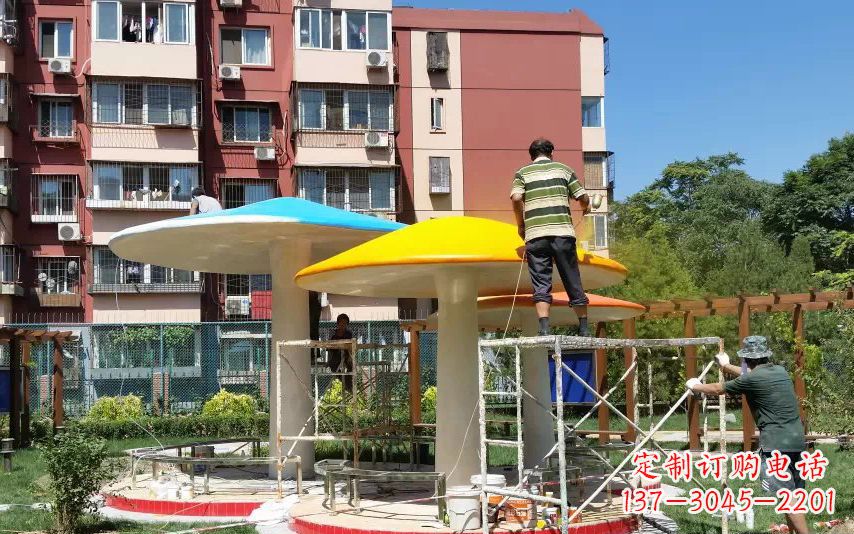 潍坊不锈钢蘑菇凉亭——精美雕塑点缀绿意