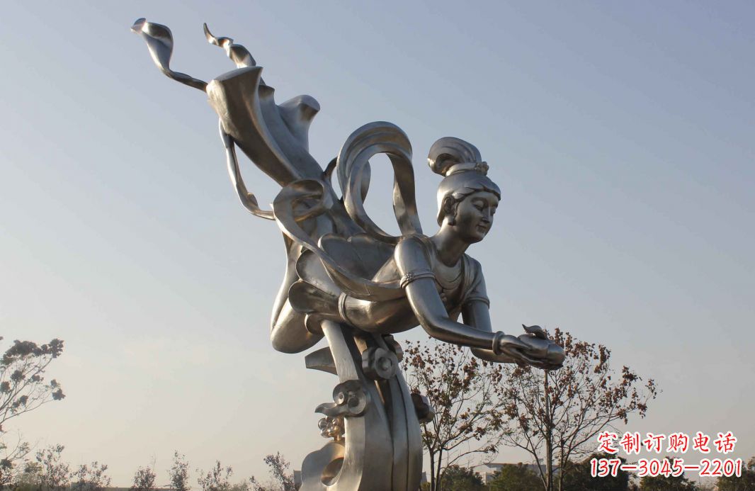 潍坊蟠桃祈福精美不锈钢雕塑