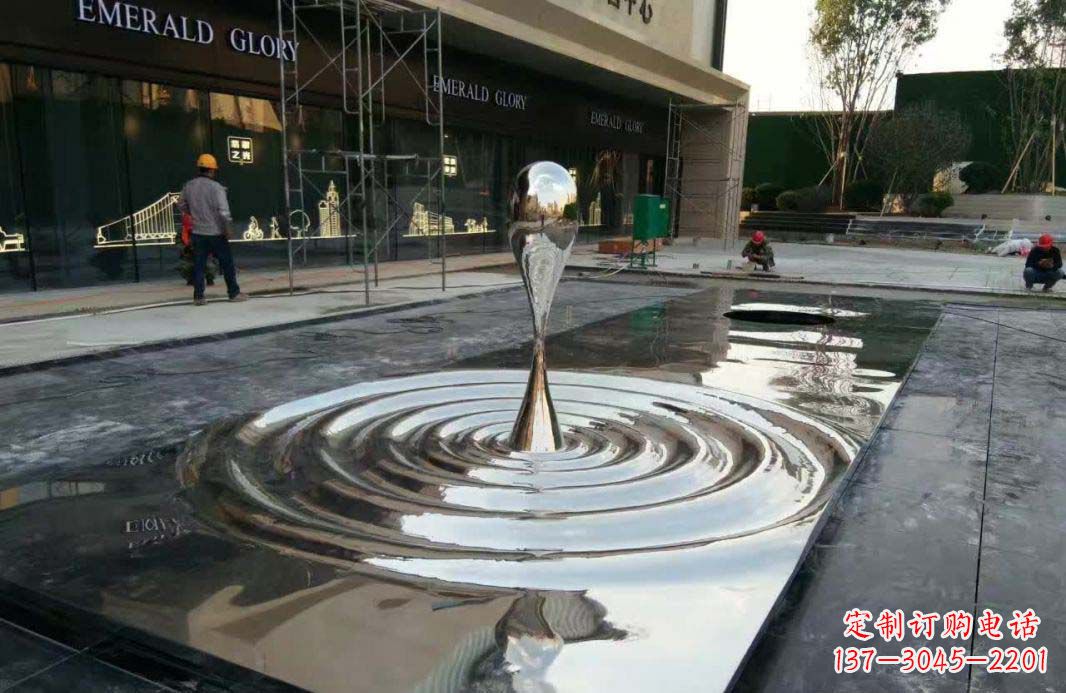 潍坊不锈钢水滴雕塑美丽的艺术表现