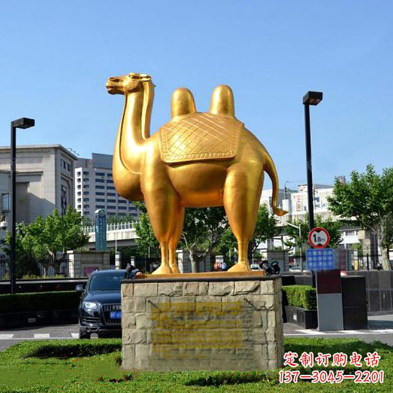 潍坊不锈钢骆驼雕塑点缀城市绿化