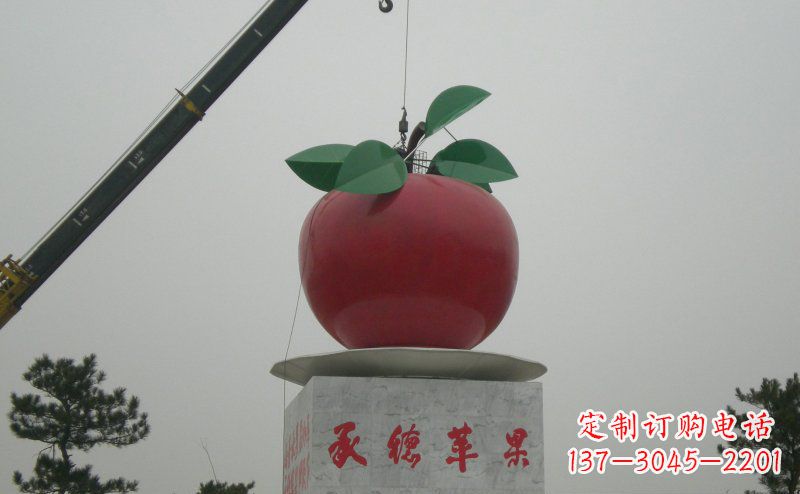 潍坊精致不锈钢苹果雕塑