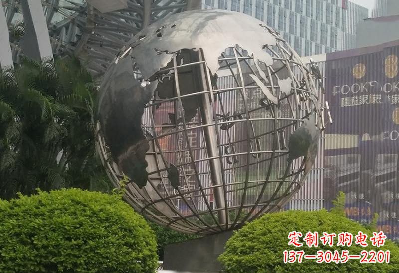潍坊不锈钢地球仪雕塑一个精美的艺术品