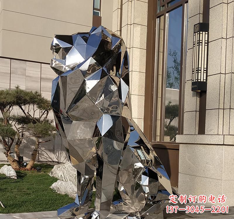潍坊不锈钢狮子雕塑精美而又富有艺术感