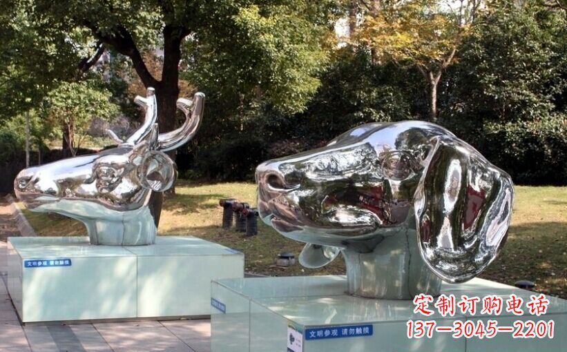 潍坊十二生肖头像景观雕塑