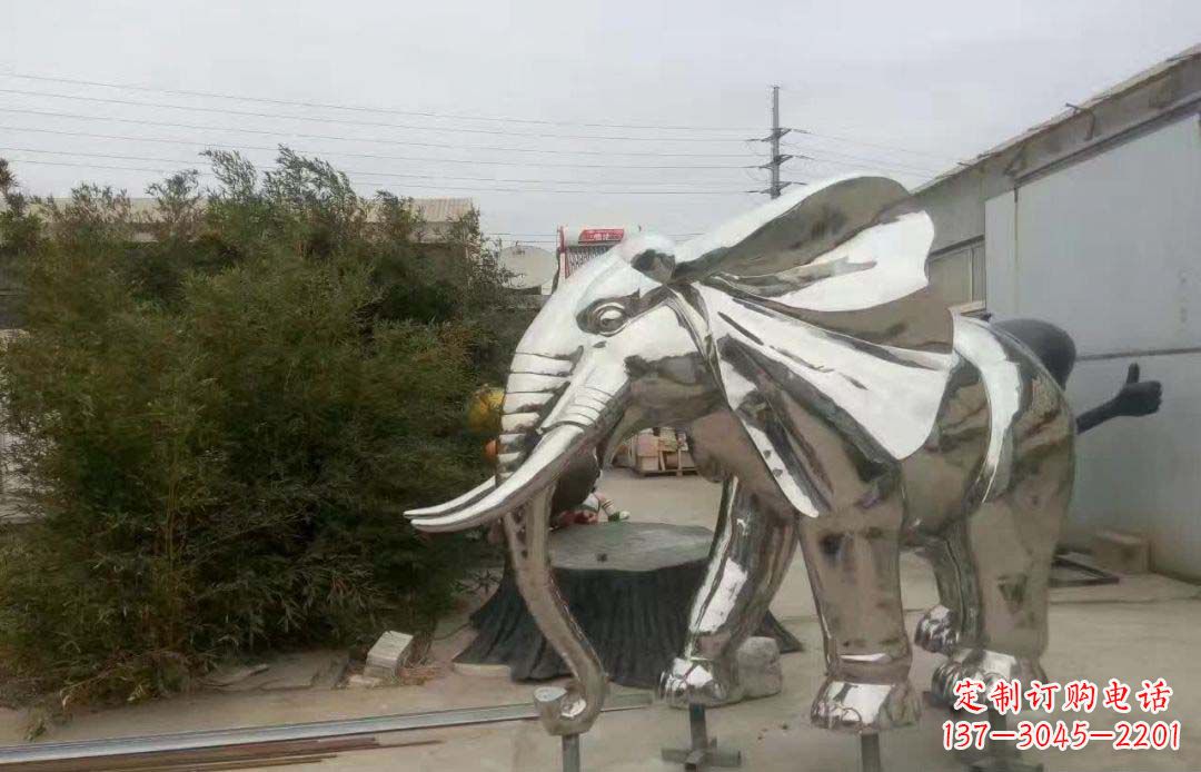 潍坊大象雕塑为售楼部装饰点缀