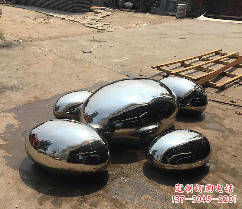 潍坊不锈钢水滴雕塑给景观增添独特魅力