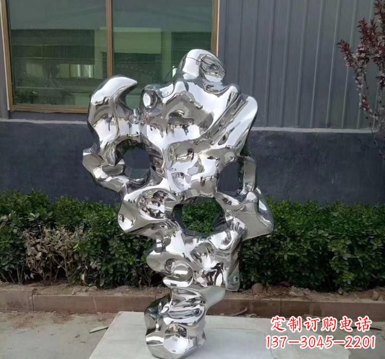潍坊精美太湖石雕塑，给环境带来灿烂光彩
