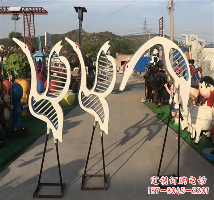 潍坊精美不锈钢仙鹤雕塑