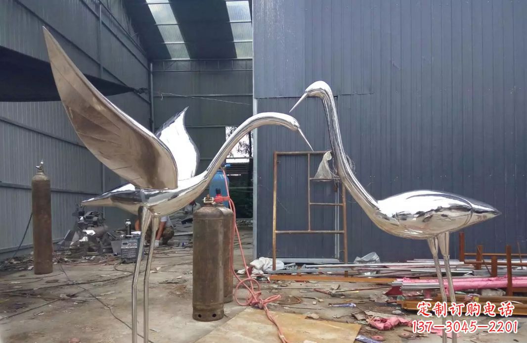 潍坊不锈钢仙鹤雕塑传承中国文化