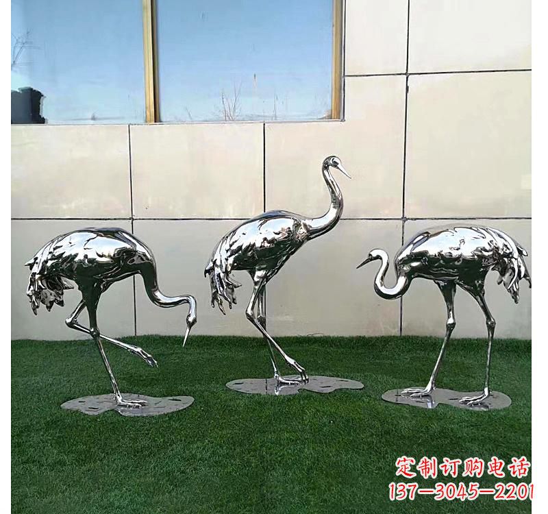潍坊不锈钢现代镜面仙鹤雕塑
