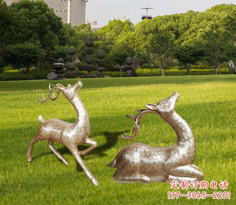 潍坊不锈钢麋鹿雕塑彰显艺术精美