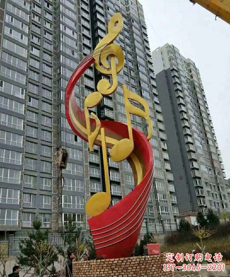 潍坊不锈钢小区音符雕塑传递音乐的魅力