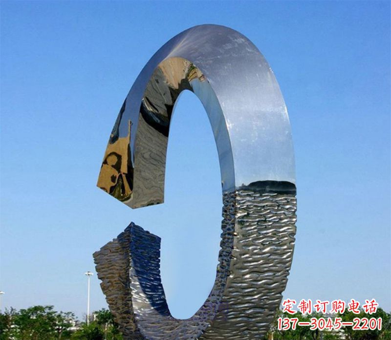 潍坊环绕着美好的景观雕塑