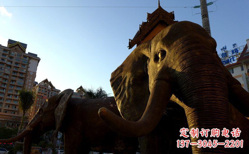 潍坊步行街上的大象雕塑——给街道带来活力