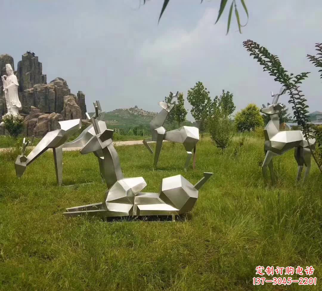 潍坊不锈钢锻造的小鹿雕塑