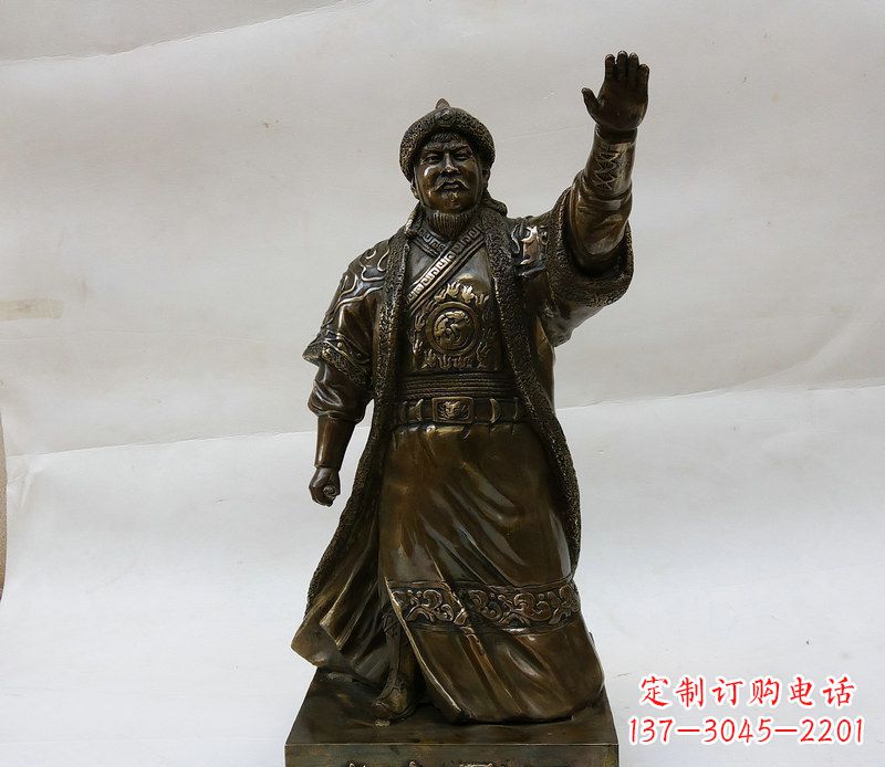 潍坊成吉思汗源自铜雕的传奇人物