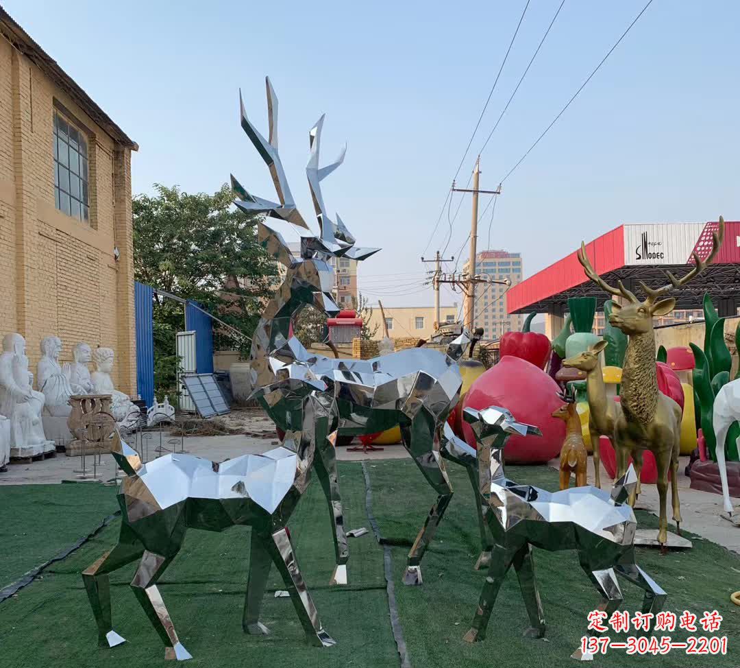 潍坊梅花鹿雕塑一种独特的城市装饰