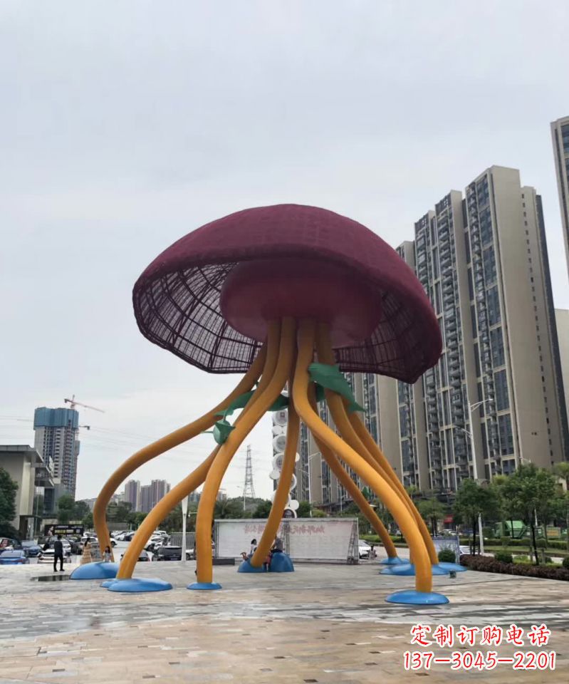 潍坊城市点缀之美——不锈钢蘑菇雕塑