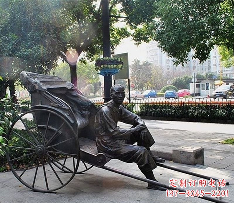 潍坊城市接头黄包车夫铜雕——记录城市历史的缩影