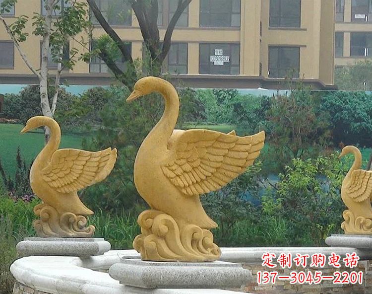 潍坊天鹅雕塑美丽的园林装饰