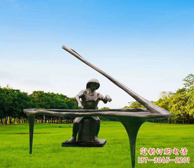 潍坊钢琴之音铸成雕塑