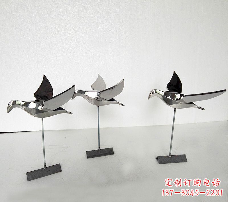 潍坊优雅的鸽子雕塑——不锈钢插件公园的精美装饰
