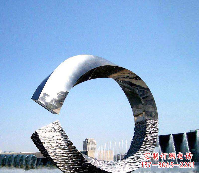 潍坊抽象镜面圆环不锈钢雕塑