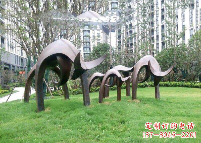 潍坊抽象牛铸铜雕塑-小区园林草坪动物摆件