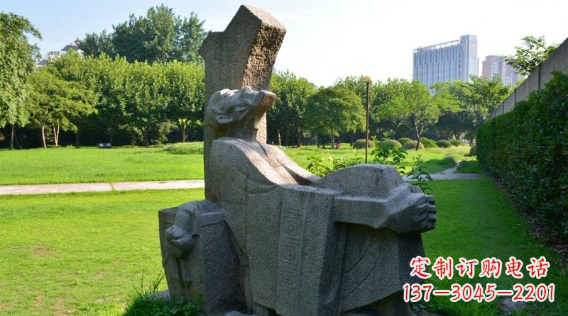 潍坊兔雕塑——表达抽象守株待兔的智慧
