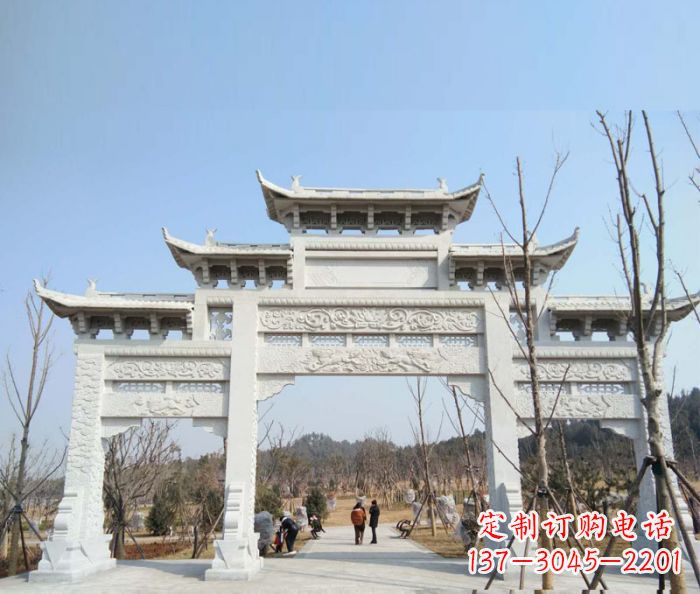 潍坊“村口三门石雕牌楼”——悠久历史的见证
