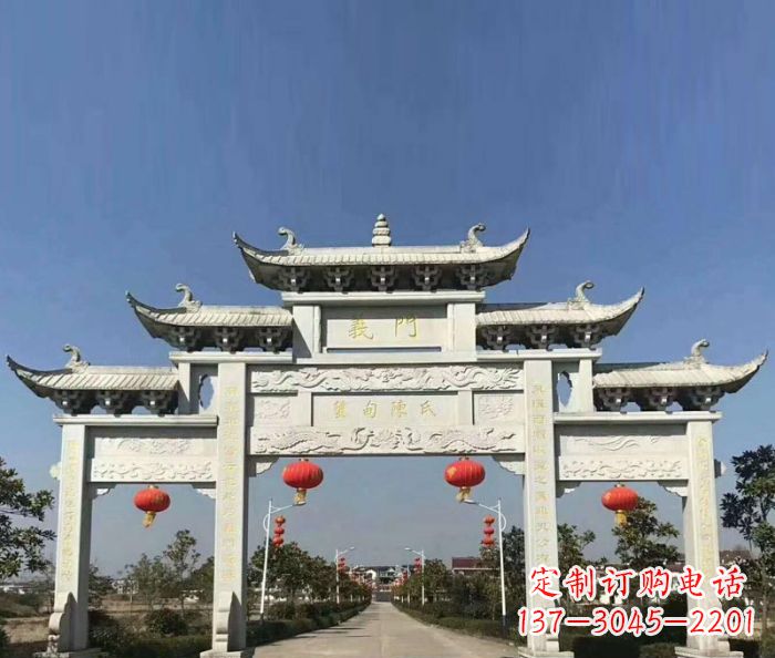 潍坊传承百年,村口牌楼雕塑的历史