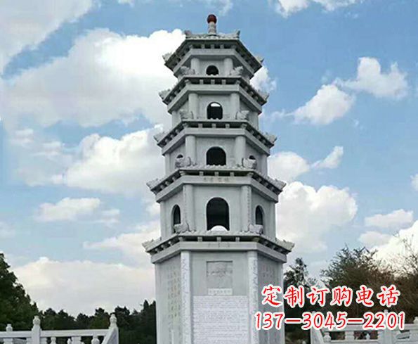 潍坊神秘的宝塔雕塑