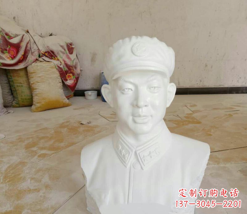 潍坊中领雕塑精美雷锋雕塑