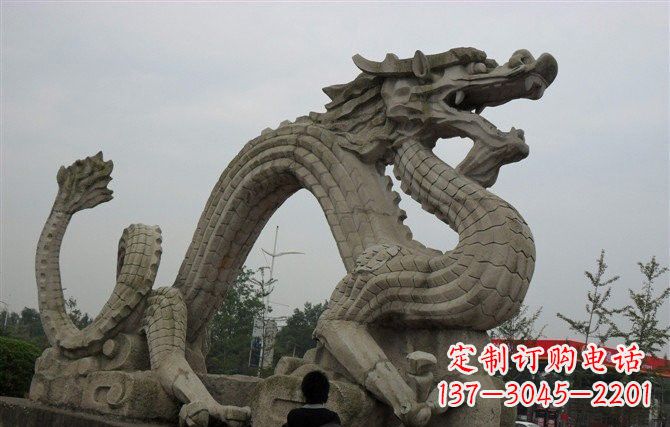 潍坊大理石龙雕塑，象征着力量与尊贵