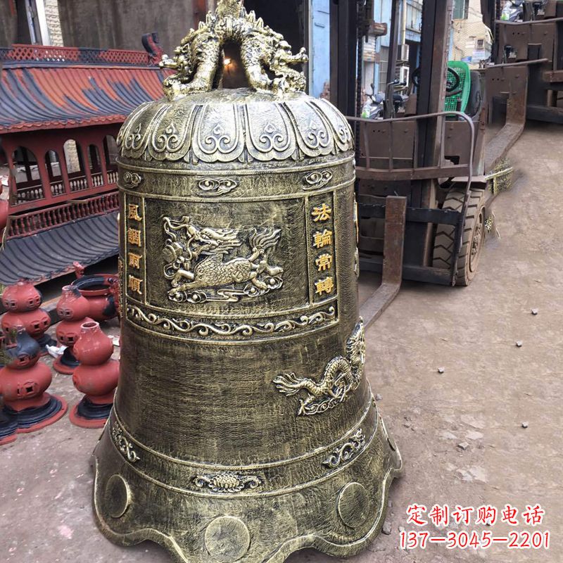 潍坊华中领雕塑历久弥新的铜钟雕塑