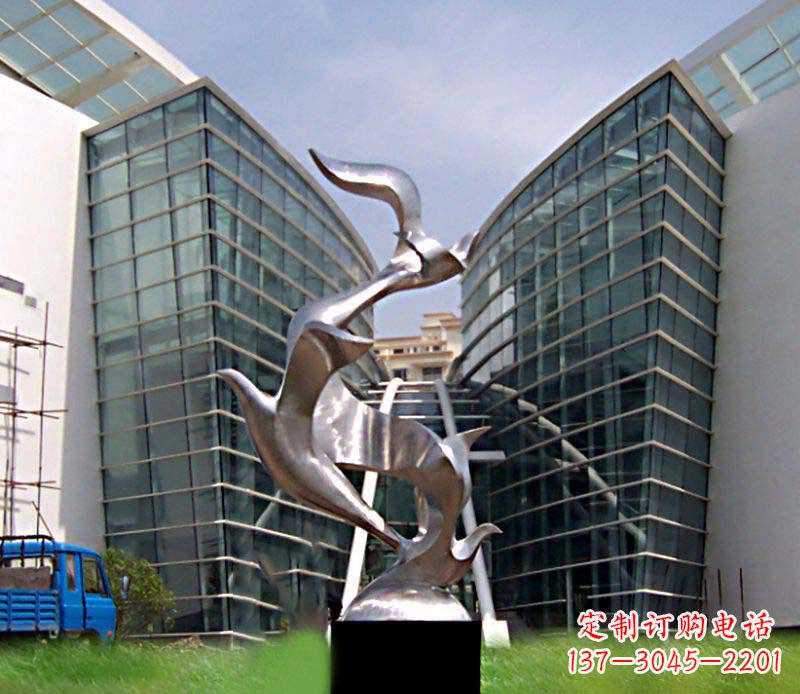 潍坊大雁不锈钢雕塑