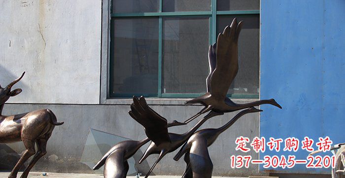 潍坊大雁飞翔铸铜雕塑