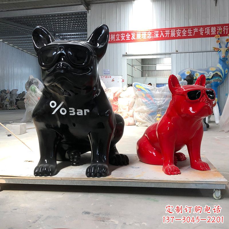 潍坊斗牛犬雕塑不锈钢公仔景观雕塑摆件