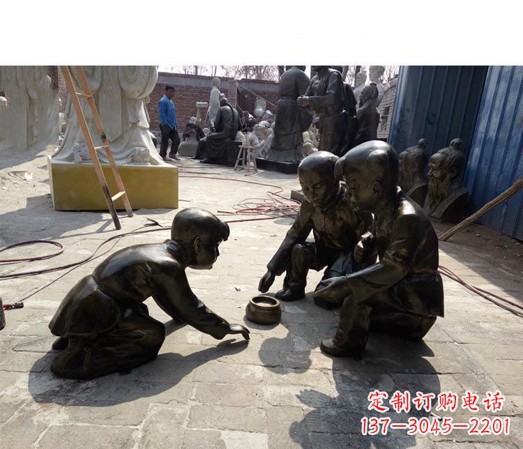 潍坊斗蛐蛐的儿童铜雕