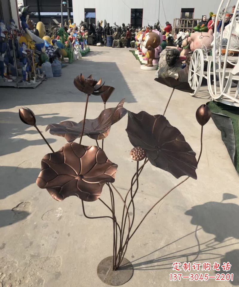 潍坊精美锻铜荷花雕塑